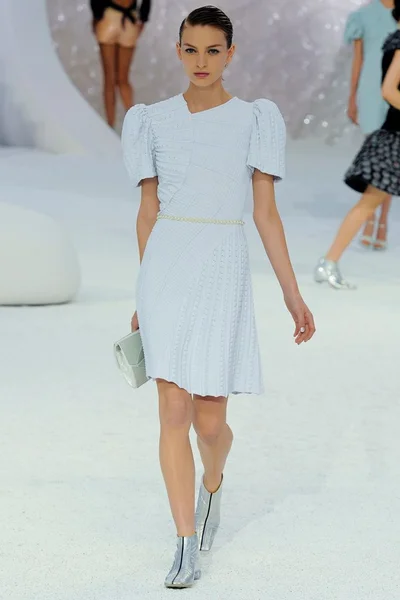 Look 44